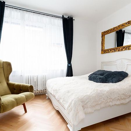 Apartamento Kingdom Of 3 Roses Praga Exterior foto
